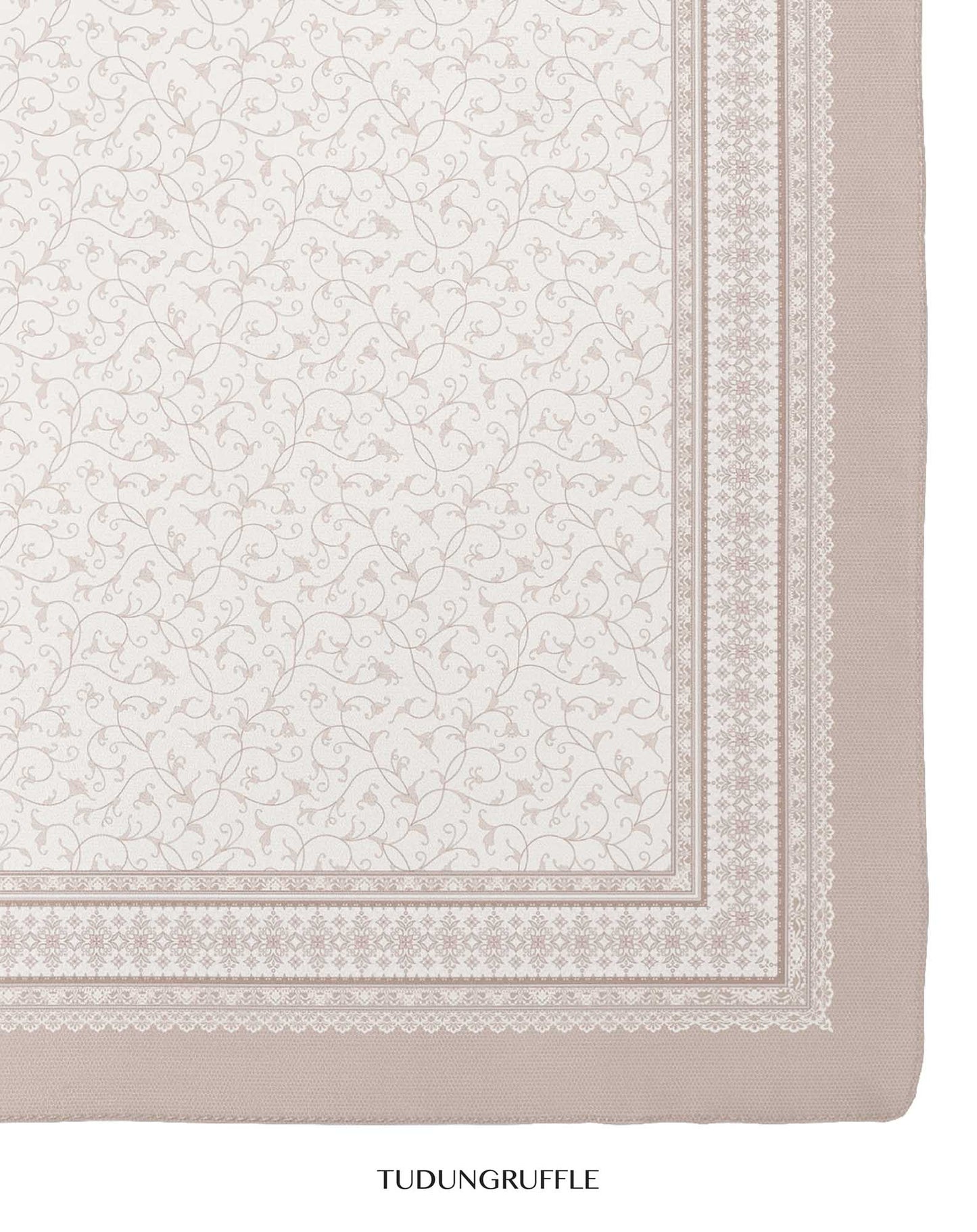 Aurelie in Butter Cream