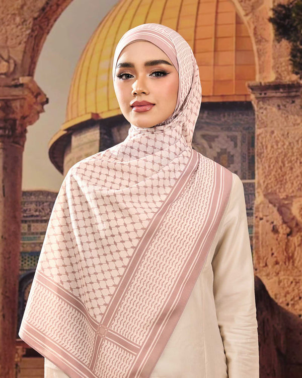 Kaffiyeh in Clay Shawl