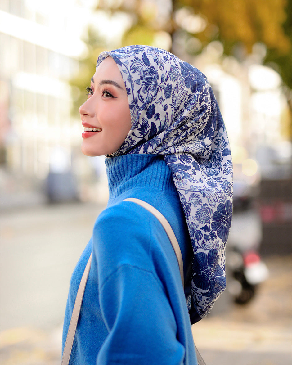 Autumn in Anemone Navy