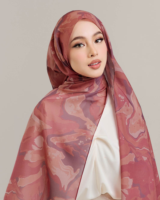 Arte Shawl in Aurora Charm