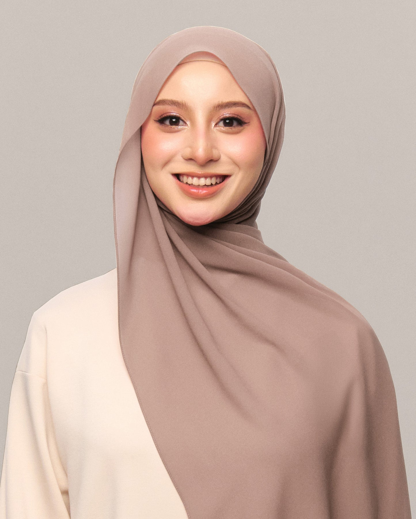 Safiyya Pearl Chiffon Shawl