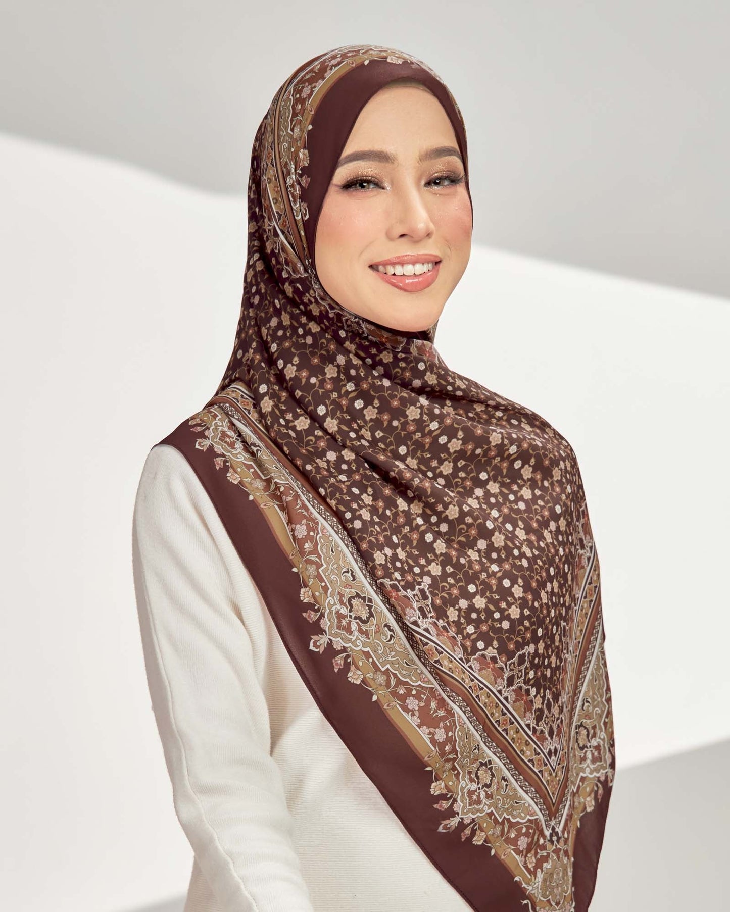Tahzeeb in Buniya Mahogany Shawl