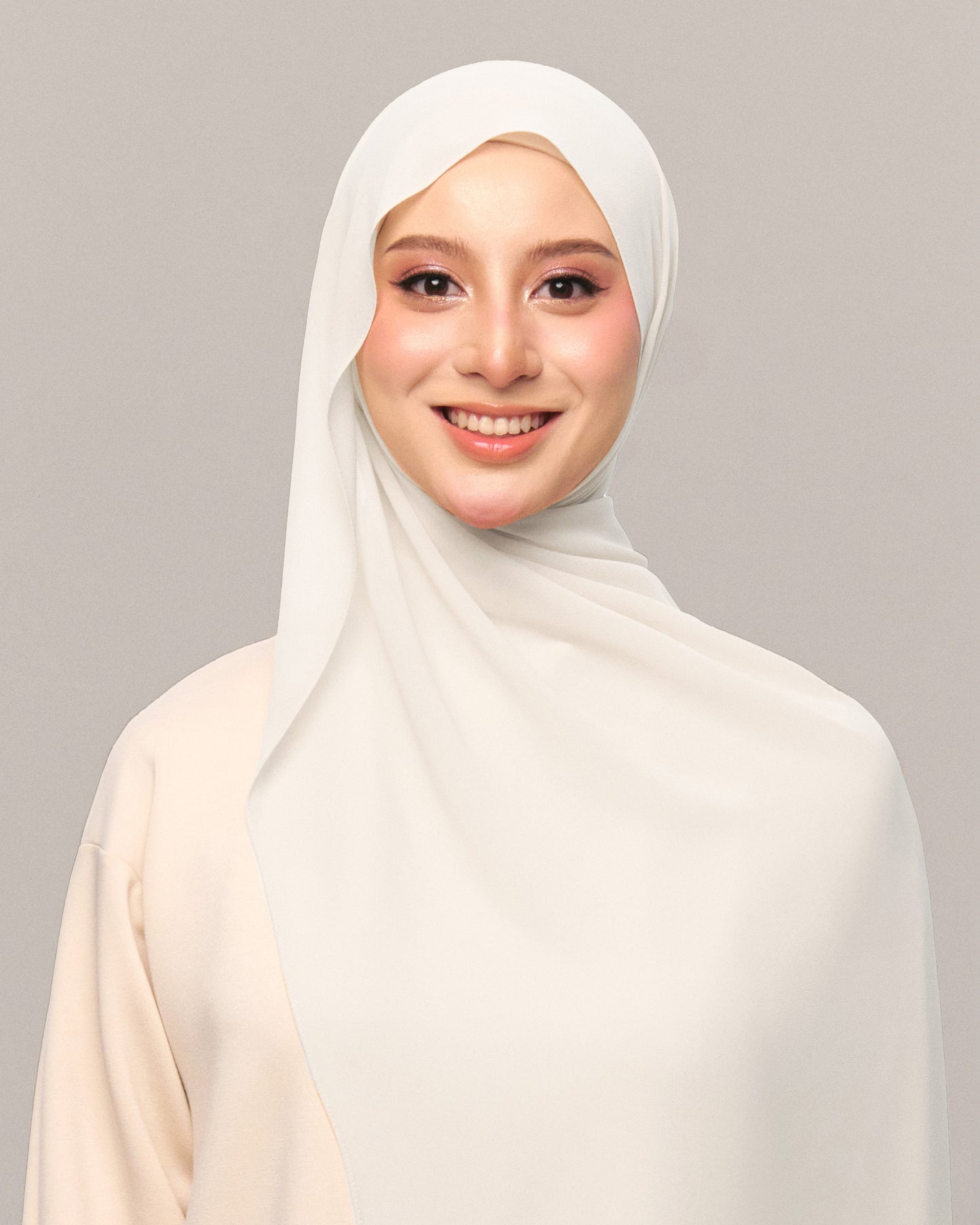 Safiyya Pearl Chiffon Shawl