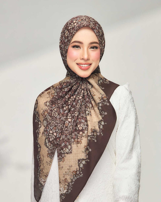 Henna in Cocoa Satin Square