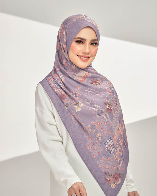 Cheritera in Gebor Lilac Chiffon Shawl