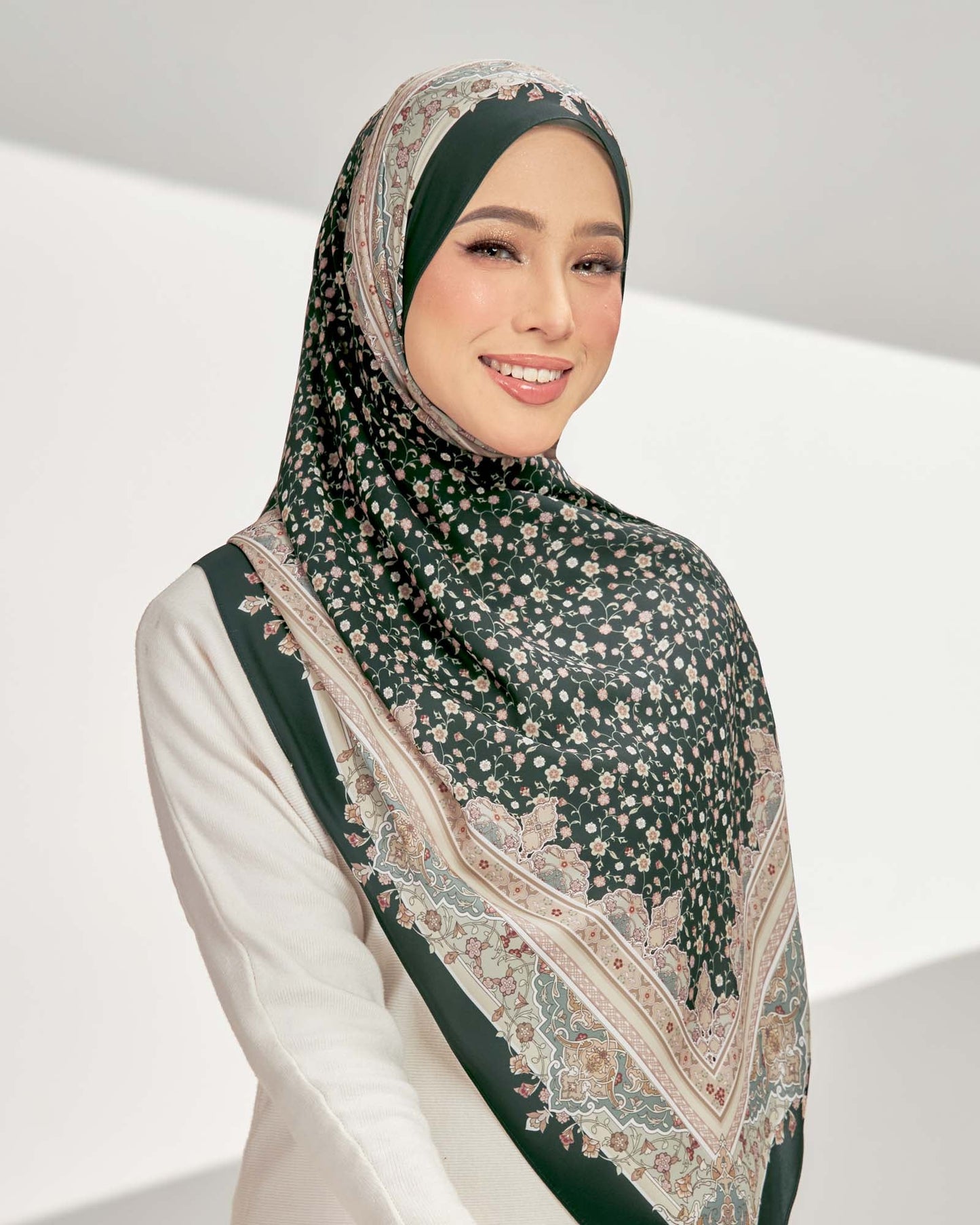 Tahzeeb in Ghamiq Pine Shawl