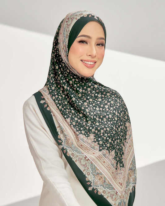 Tahzeeb in Ghamiq Pine Shawl