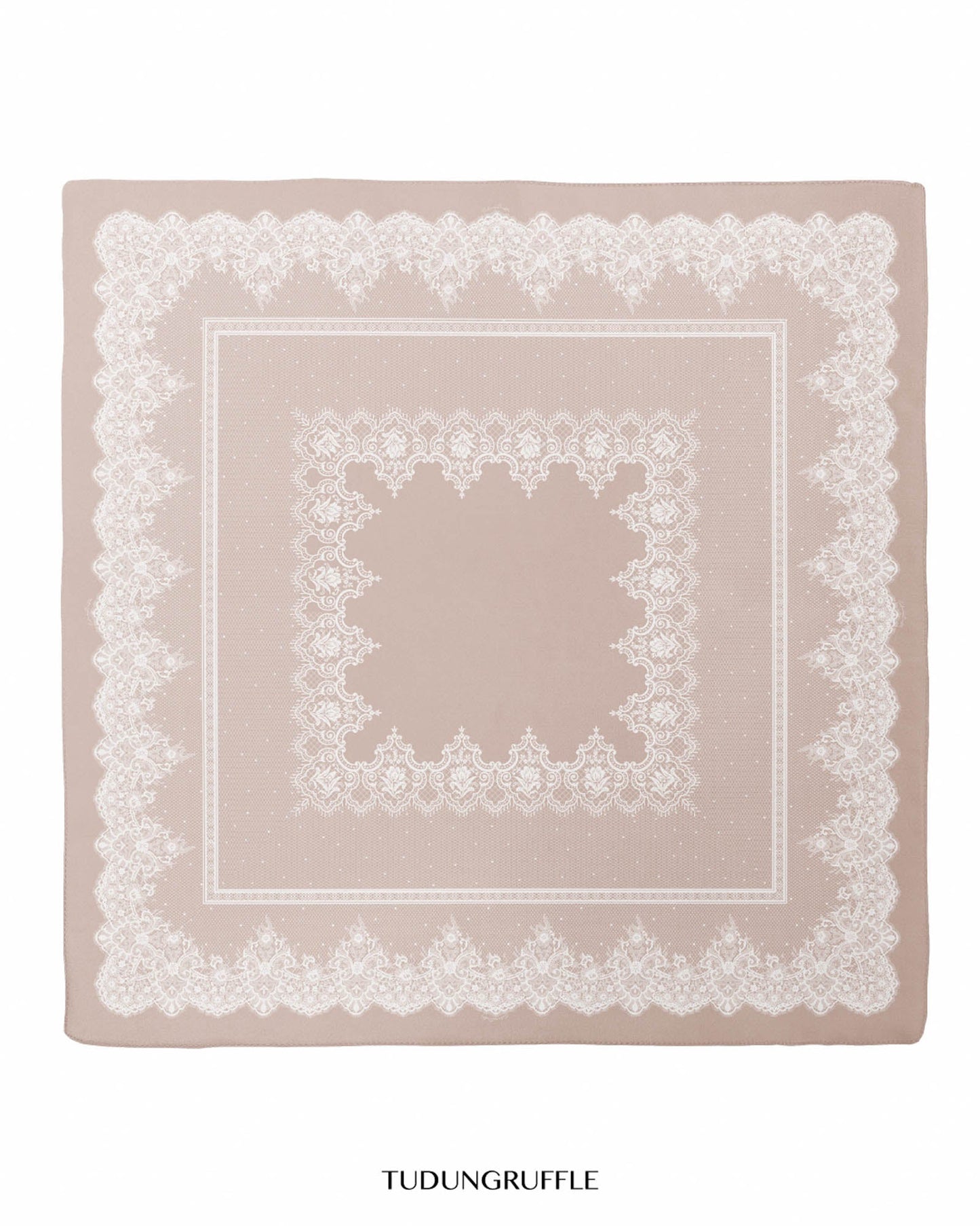 Chantilly in Peach Strudel