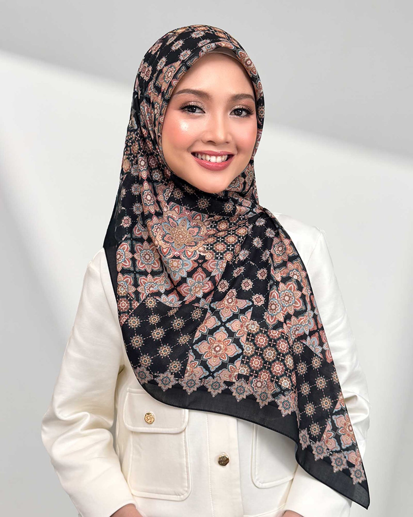 Citra in Jade Moonstone