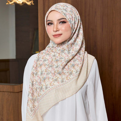 Vintage Garden in Leona