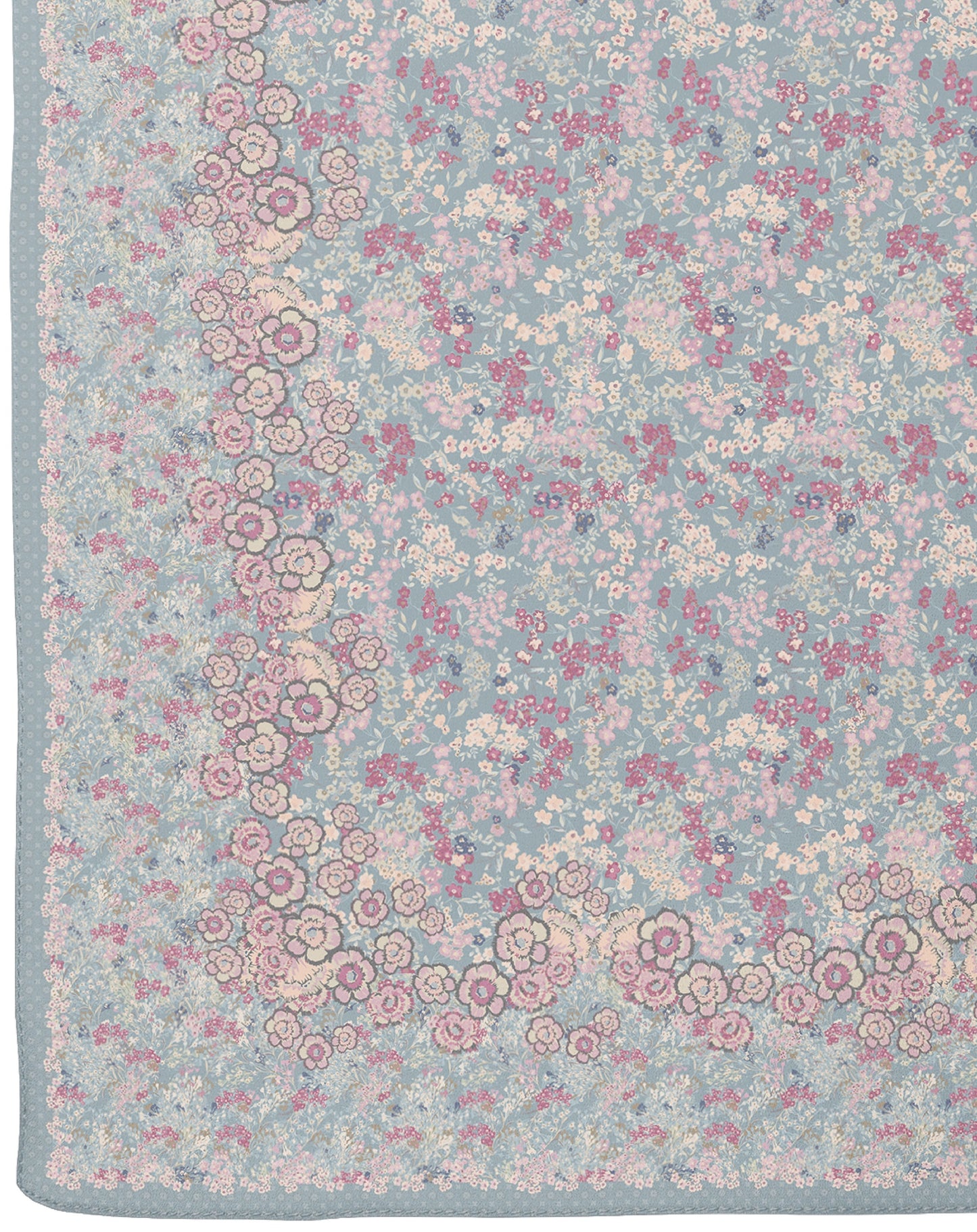 Bloomie in Lunablue Sky