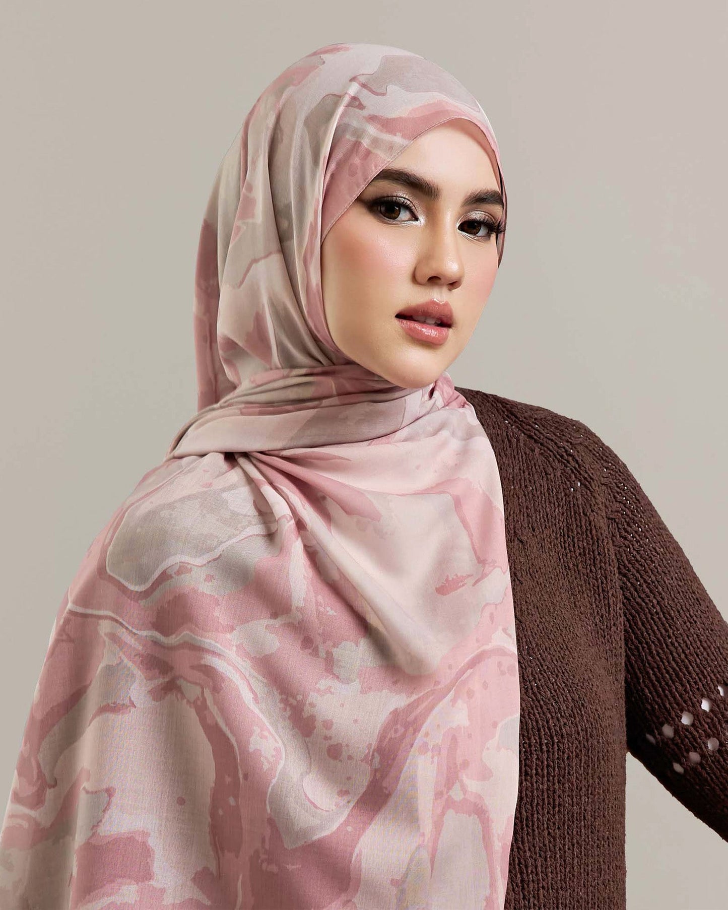 Arte Shawl in Lustre Glow