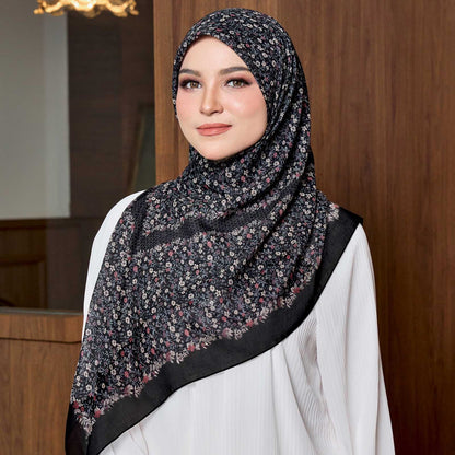 Vintage Garden in Lydia