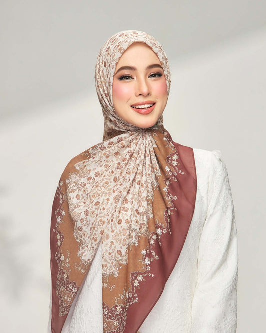 Henna in Mahogany Satin Square