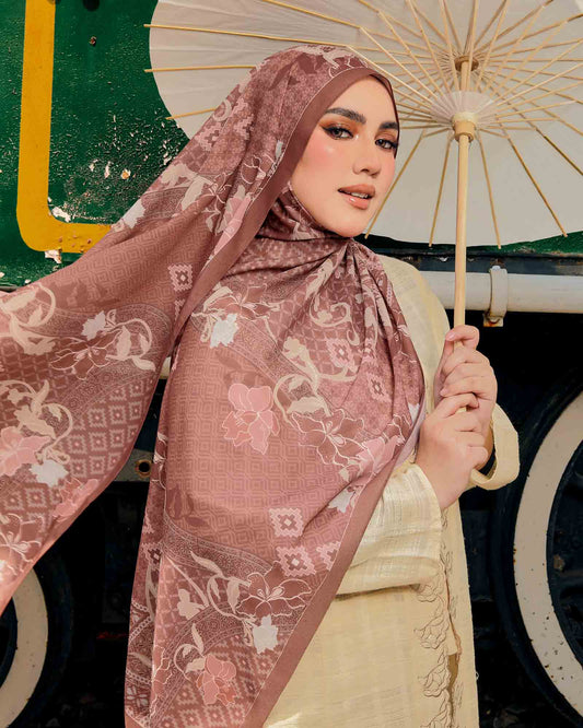 Serumpun in Mawar Cotton Shawl