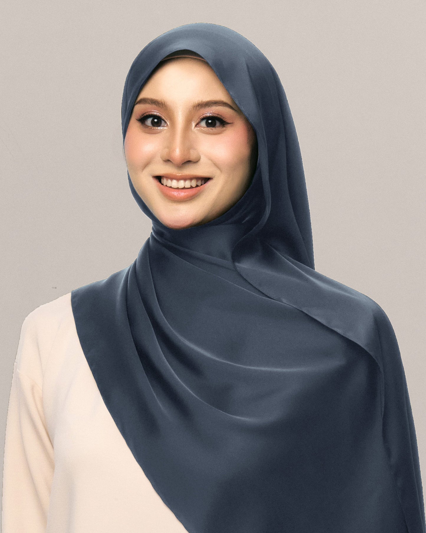 Amara Lightweight Satin