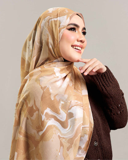 Arte Shawl in Muse Sand