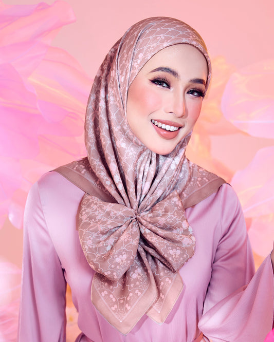 Laura in Neutral Beige