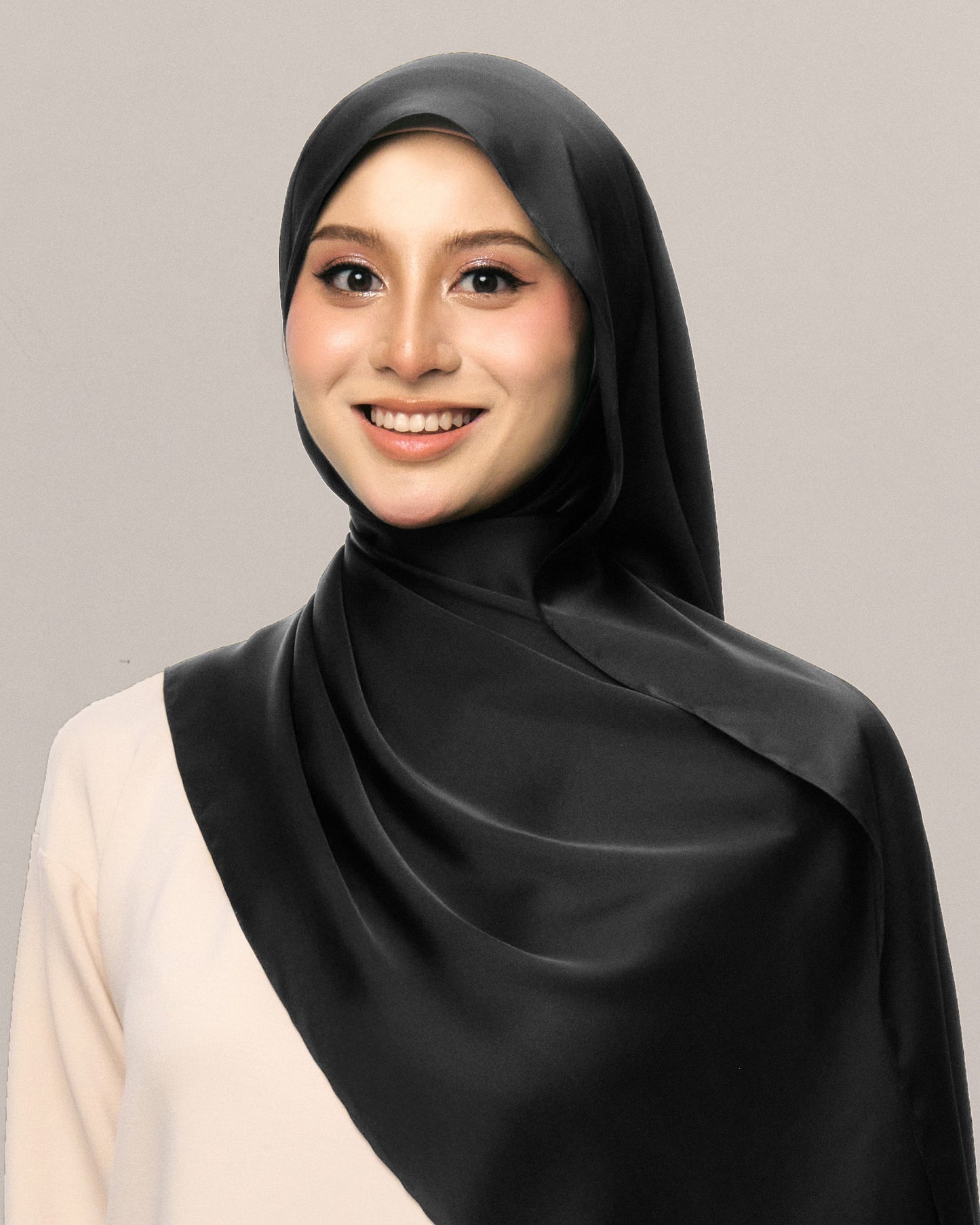 Amara Lightweight Satin