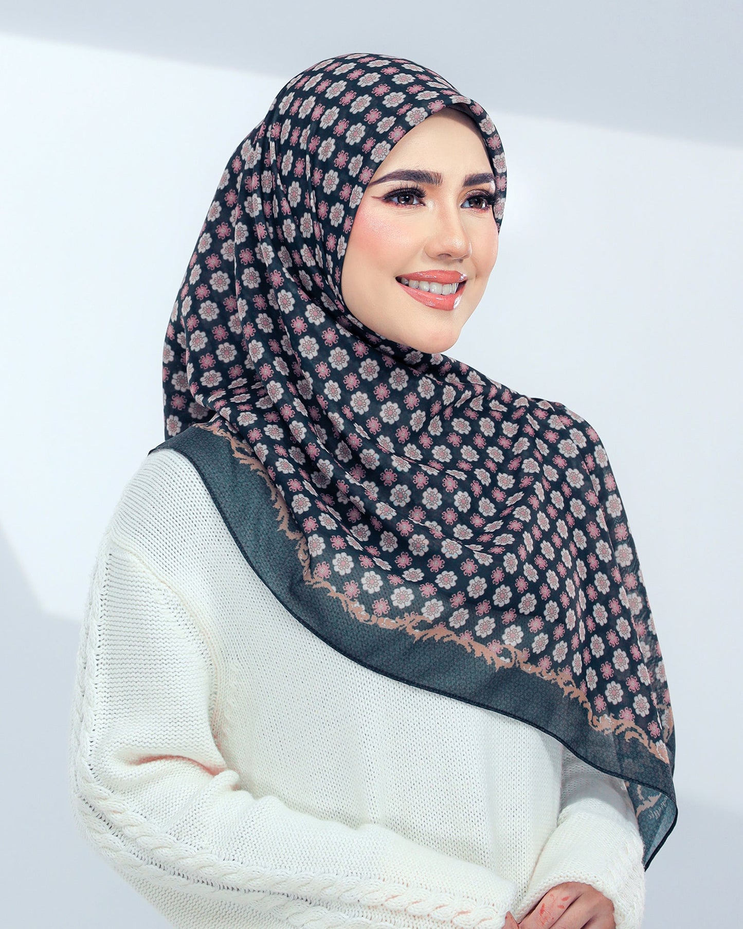 Penta Sapphire in Girih