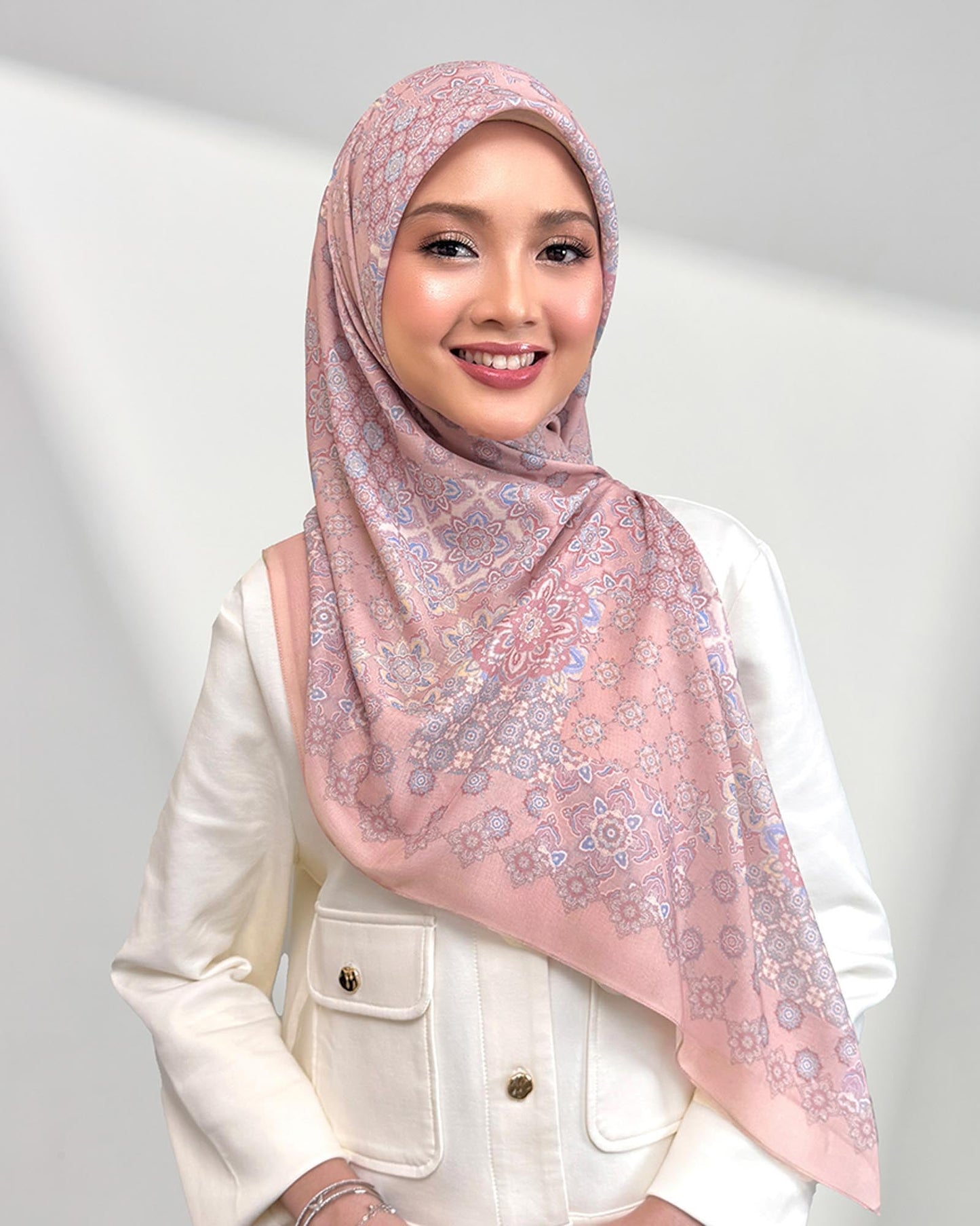 Citra in Rosy Contessa