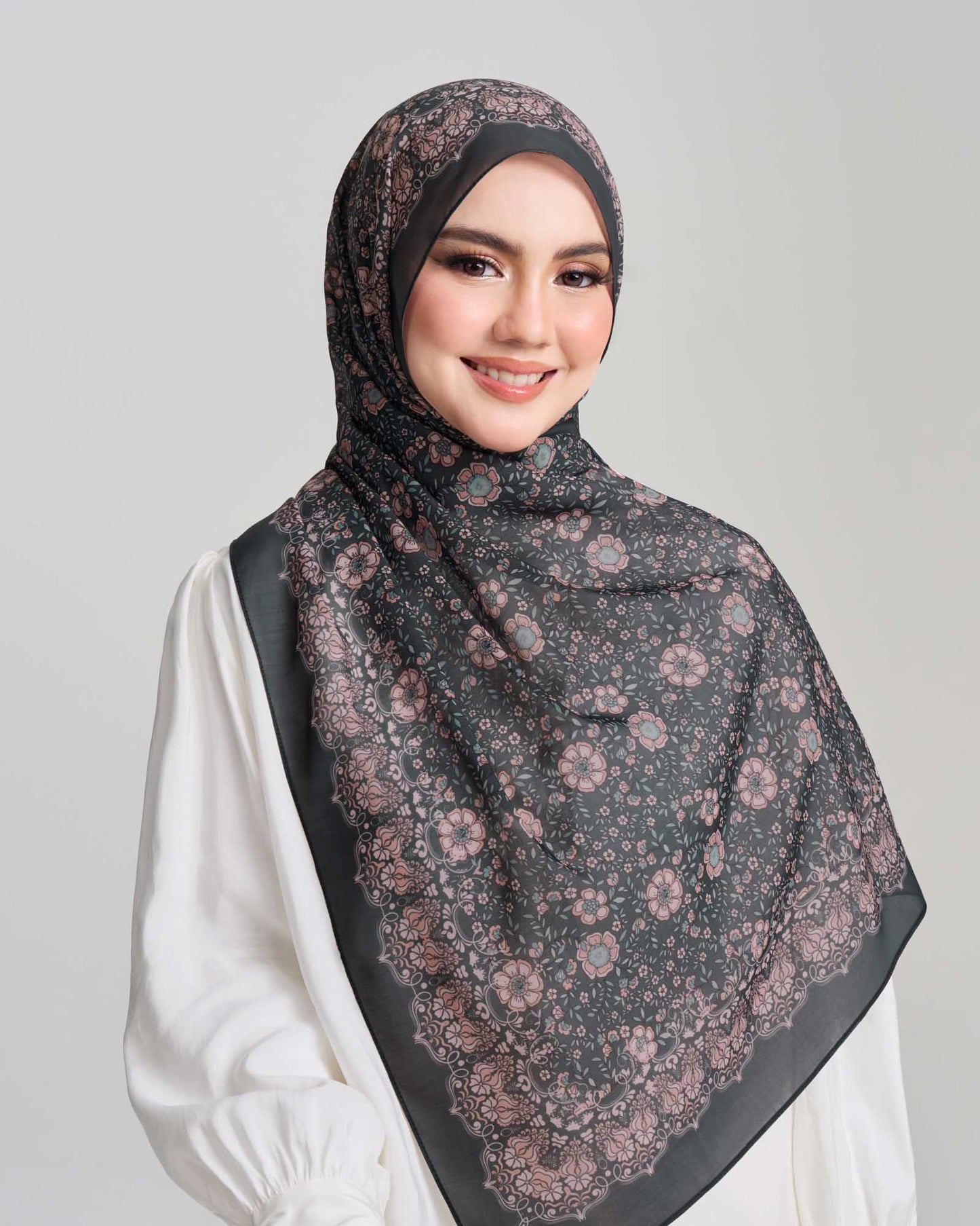 Vintage Garden in Sara Cotton Shawl