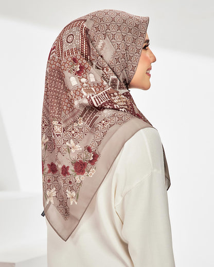 Cheritera in Sayong Taupe