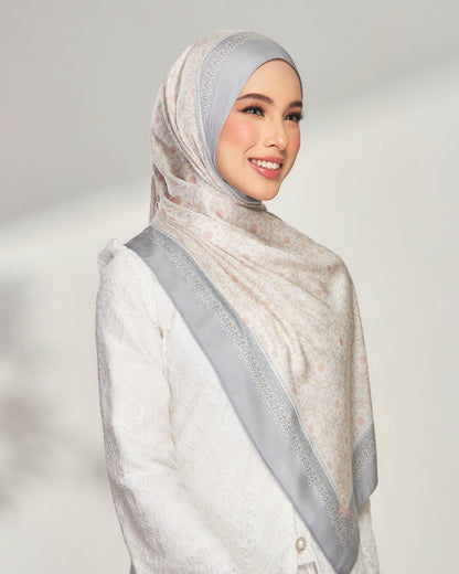Maryam in Charming Satin Shawl