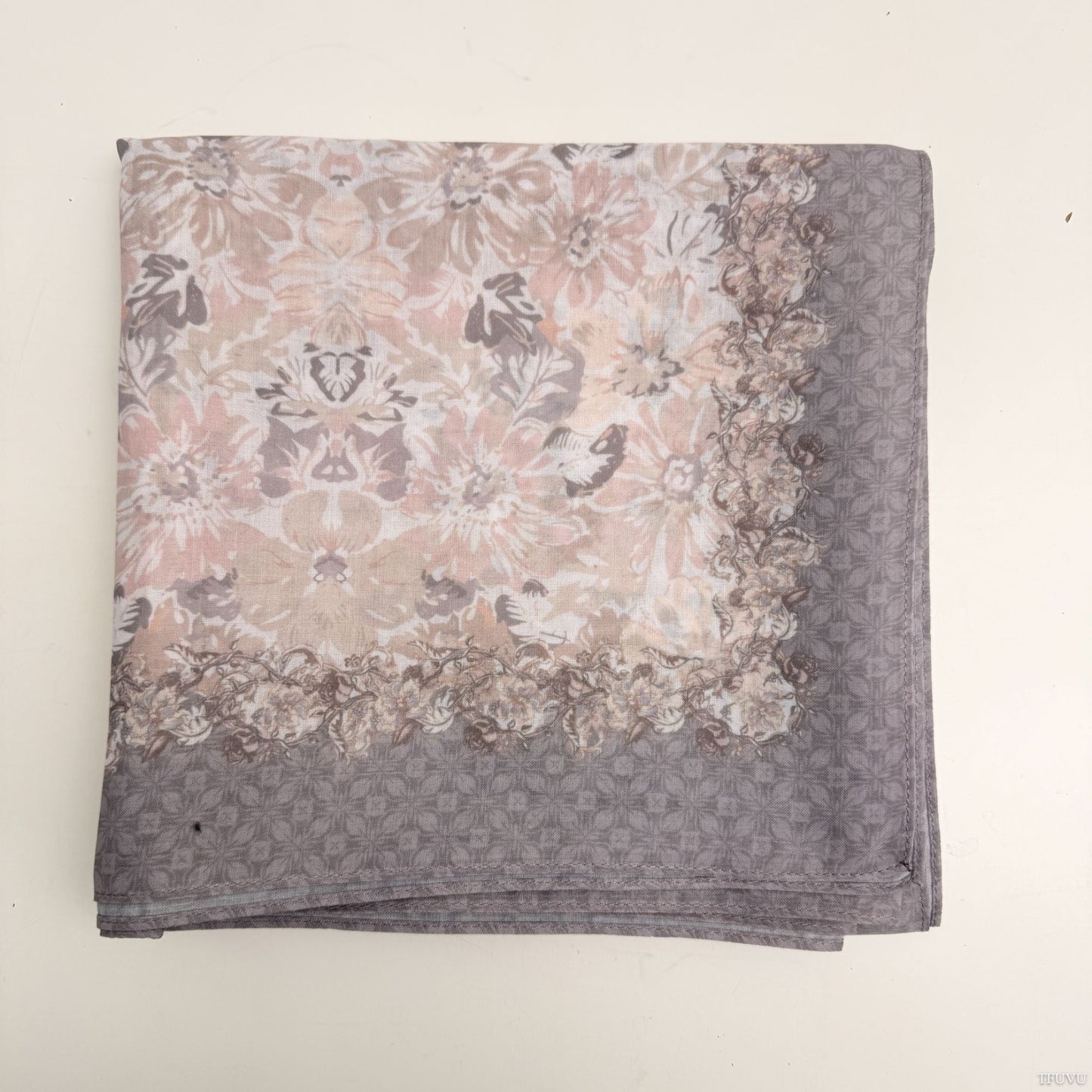 TIKTOK VINTAGE SHAWL