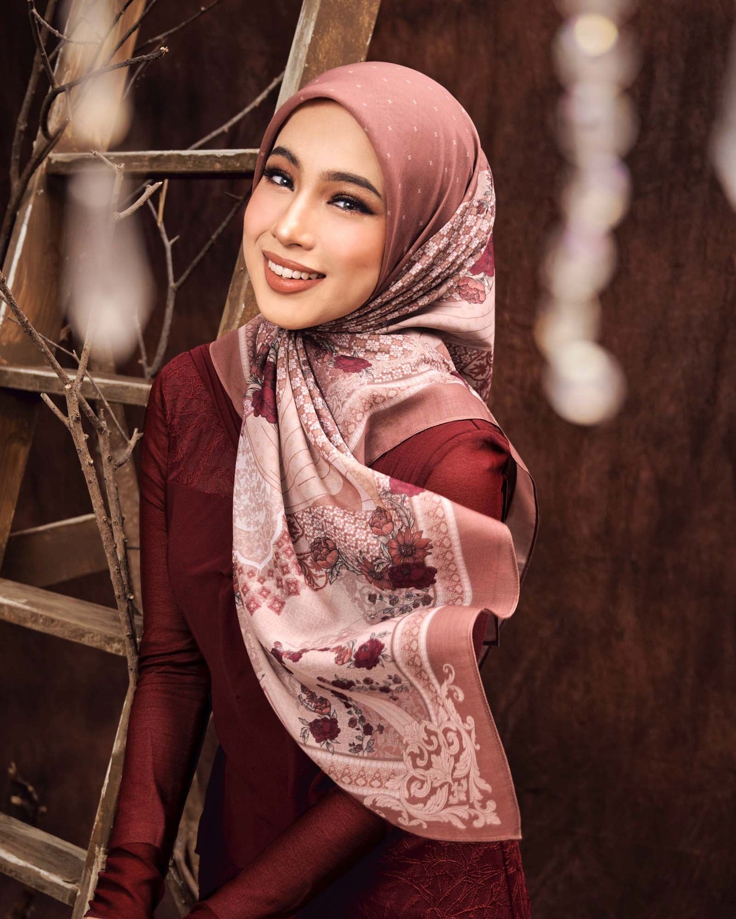 Che Siti in Widuri Brick