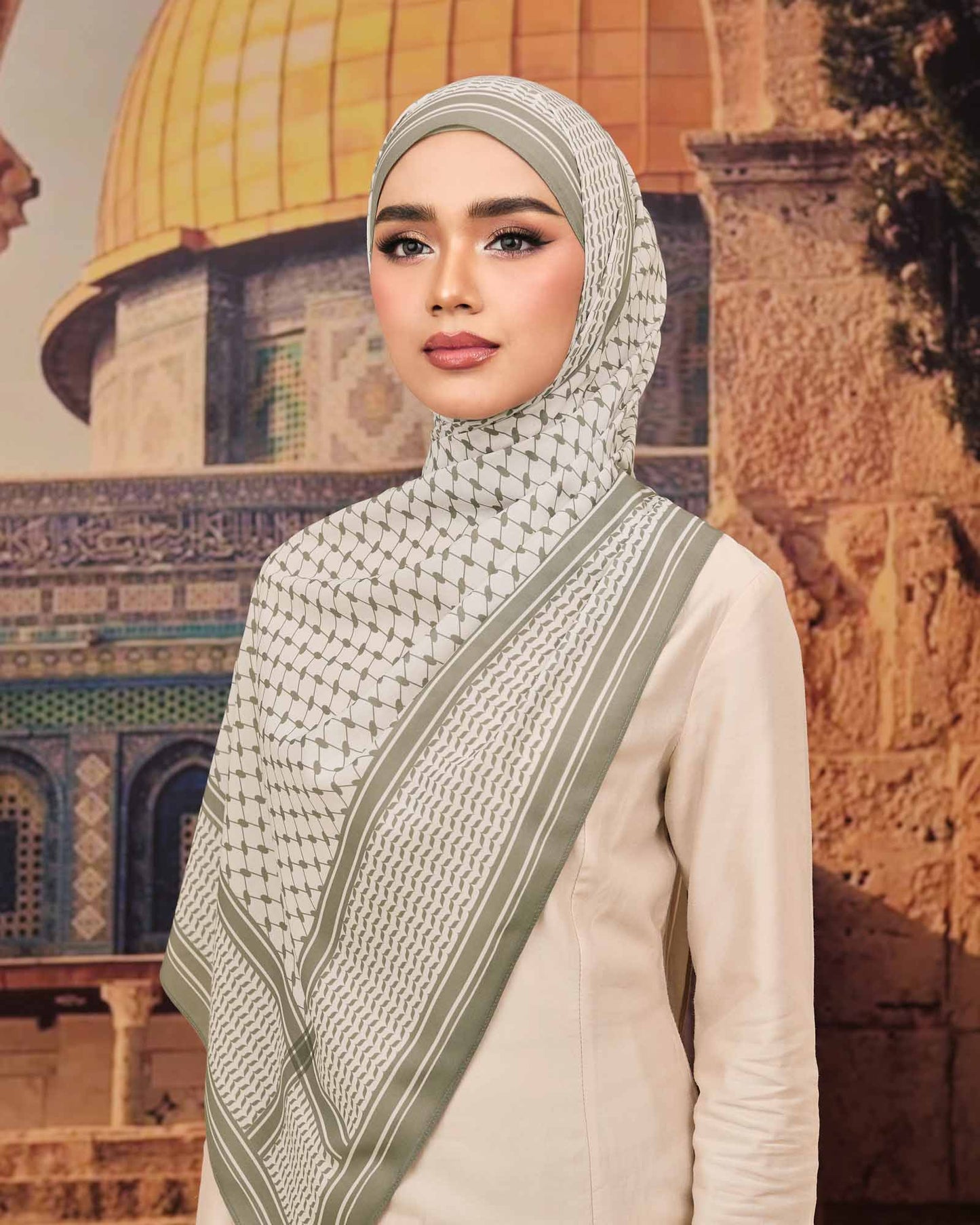 Kaffiyeh in Sahara Shawl